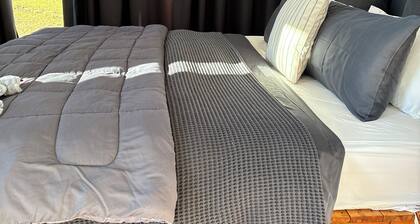 8 @ Mill Lane • Hartbeespoort Guesthouse • Hot Tub & Mountain Views