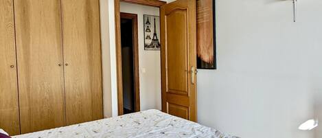 3 bedrooms