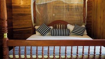 Grand Villa, Garden View | Desk, WiFi (free)