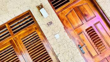 Premium Double Room, Garden View | Interior