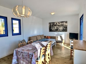 TV - Apartment sea view, parking - 5 guests (Tossa de Mar)