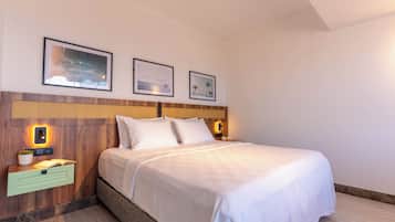Family Studio Suite, Sea View | In-room safe, soundproofing, WiFi (free)