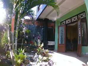 Terrace/patio - Taba Yama Trip & Homestay (Banyuwangi)