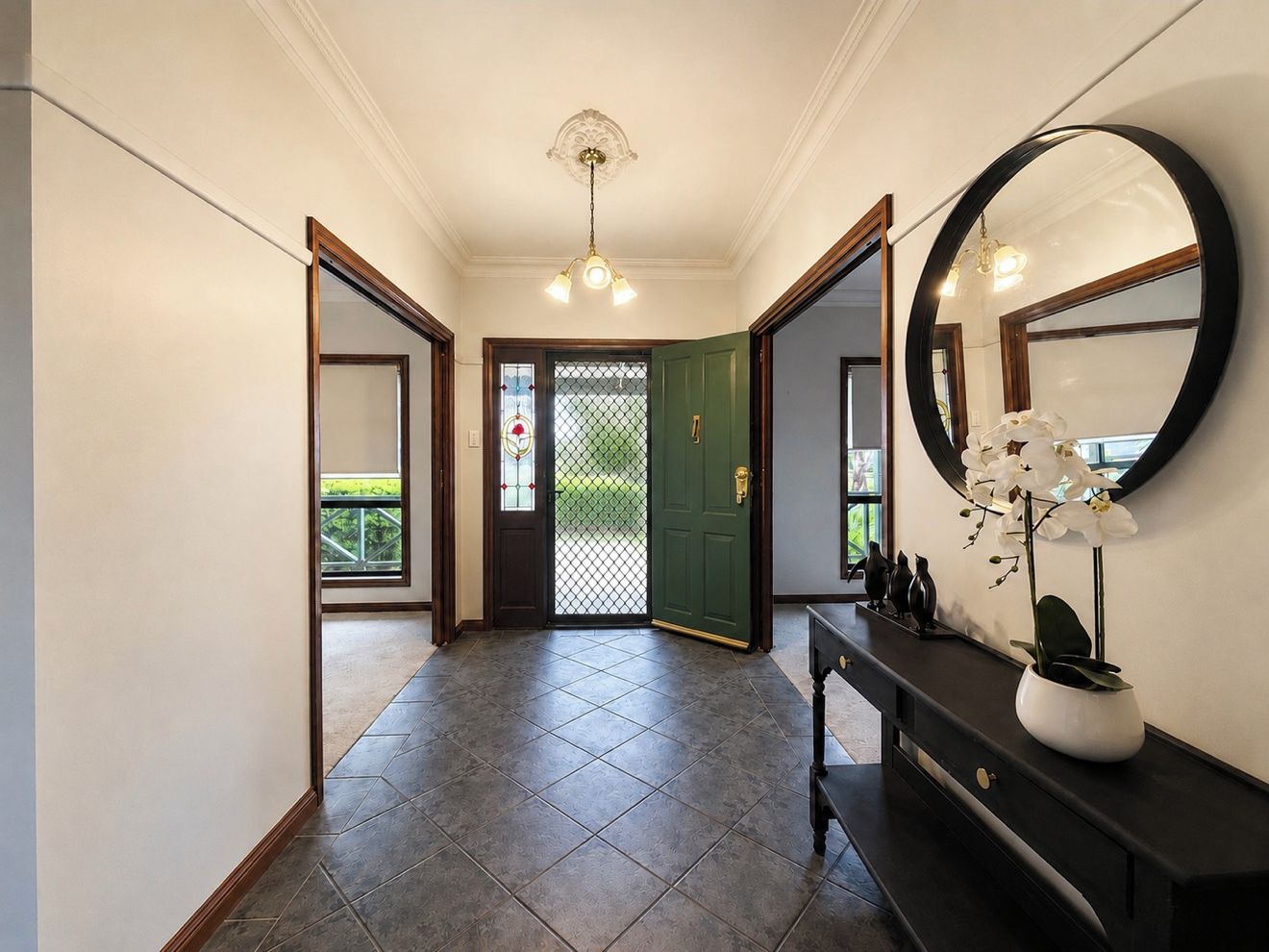 Entrance hall 