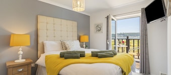 Gorgeous holiday cottage with outdoor pool