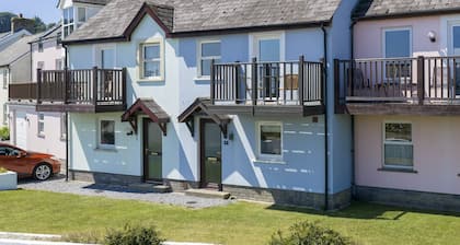 Gorgeous holiday cottage with outdoor pool