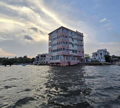 Discover the soul of Lamu at our authentic seafront retreat.