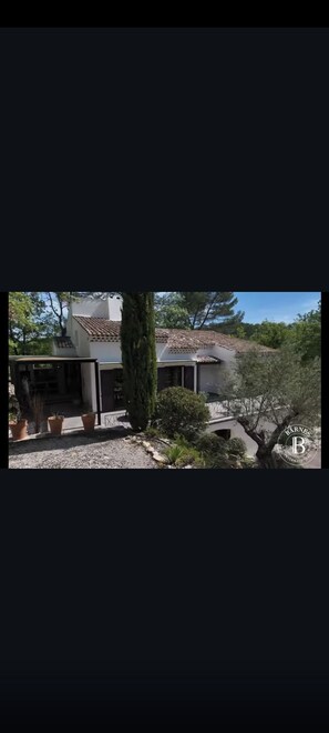 Exterior - Vrbo Property (Peynier)