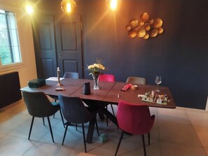 Dining - Vrbo Property (Peynier)