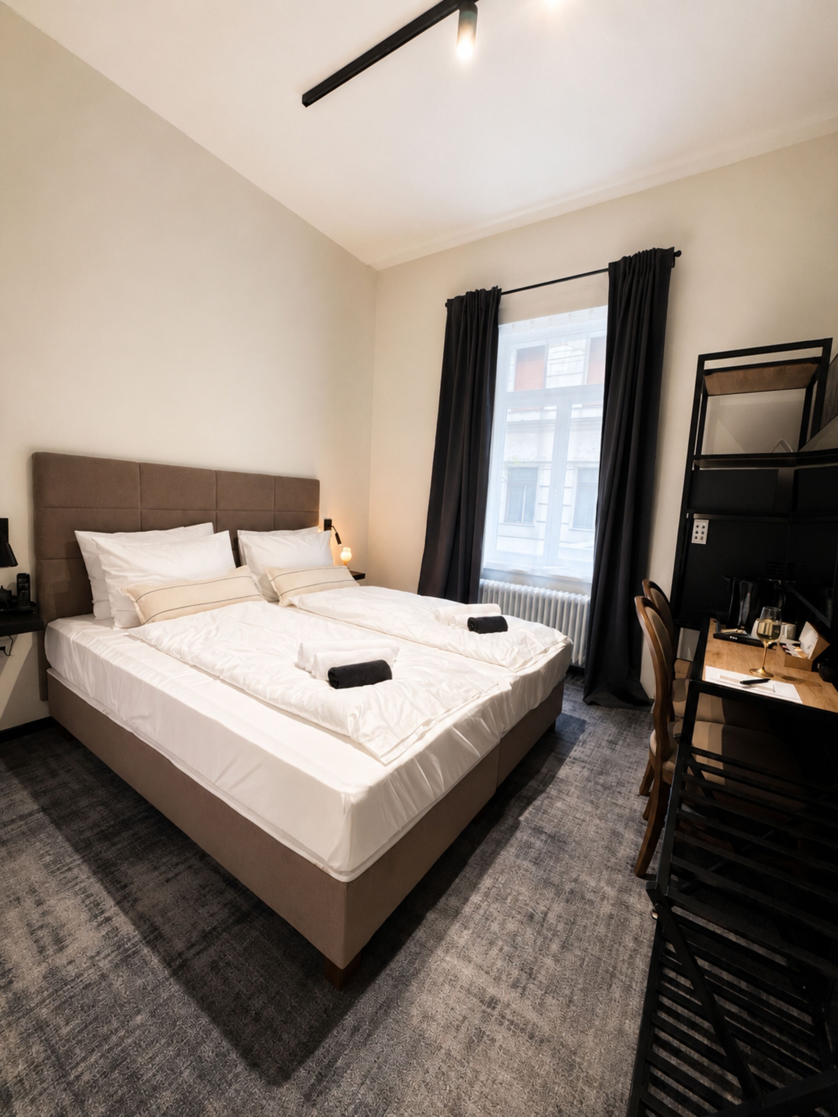 Superior Double Room, City View