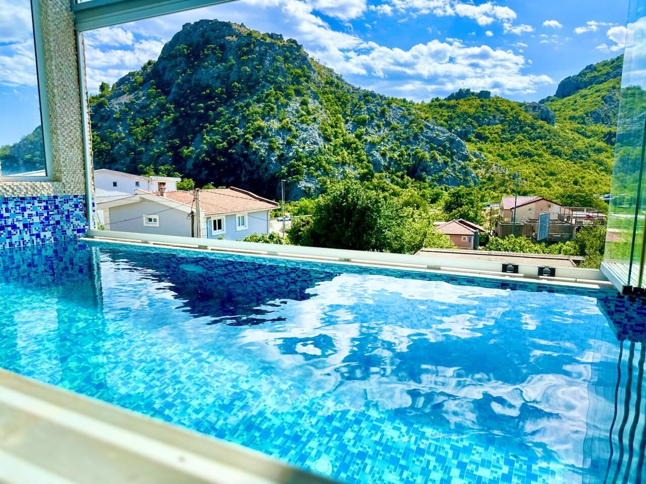 Superior Penthouse, Patio, Mountain View | Pool