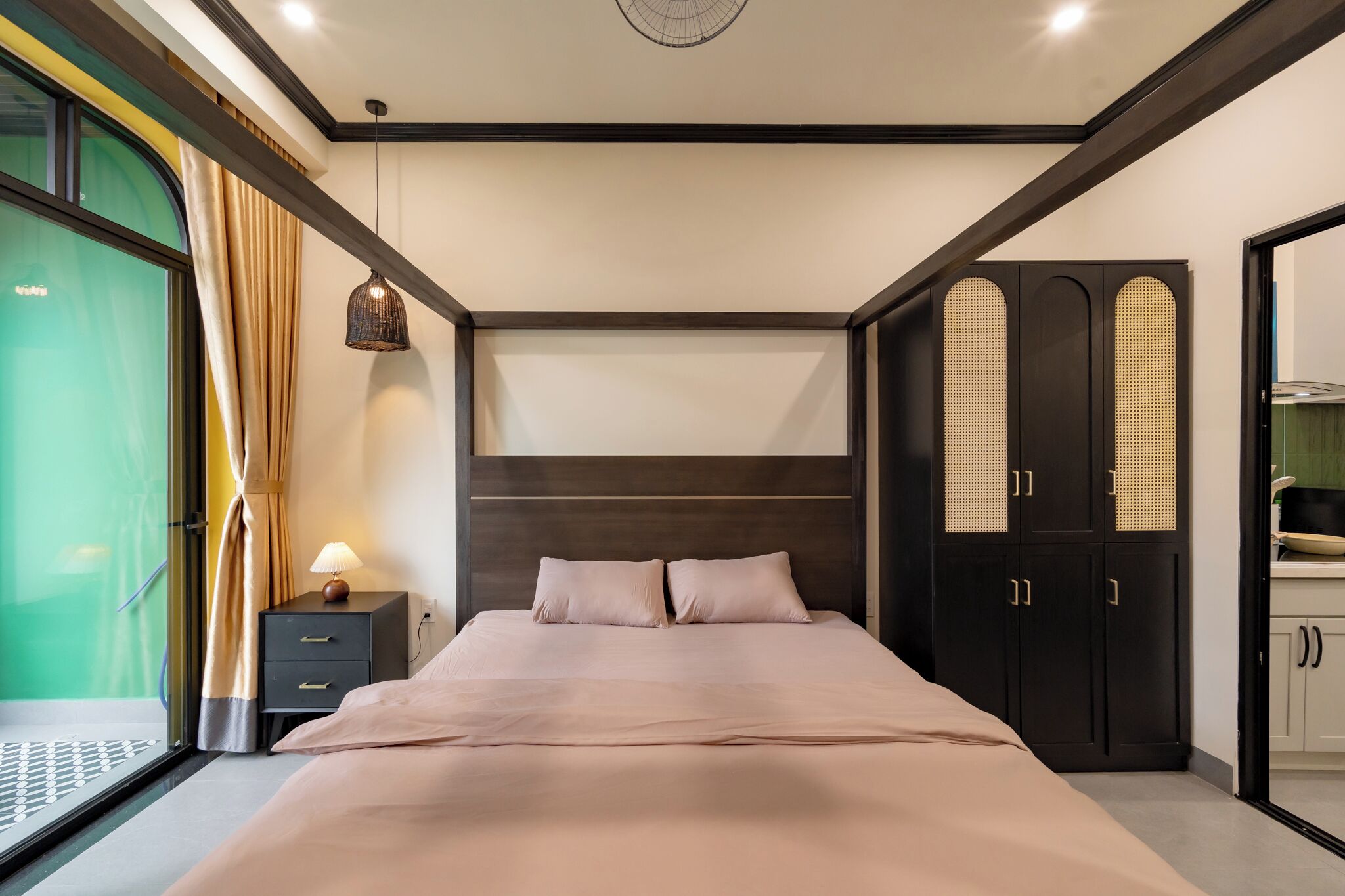 Deluxe Twin Room, Courtyard View | Desk, laptop workspace, free WiFi