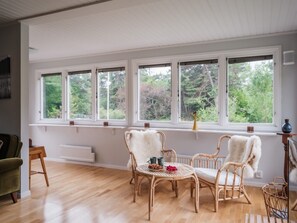 TV - Family home close to coast and Visby (Visby)