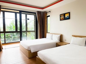 Deluxe Quadruple Room, Balcony | Desk, WiFi (free) - An Vien Riverside Villa (Da Nang)