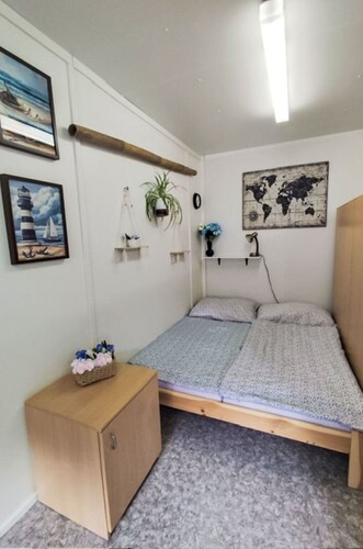 Beautiful apartment for 5 guests with A/C, WIFI, patio and pets allowed