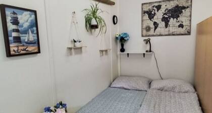 Beautiful apartment for 5 guests with A/C, WIFI, patio and pets allowed