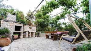 Unclassified image, 2 of 31, button - A1 – apartment Robi with shared heated pool & balcony, near the beach (Seget Vranjica)