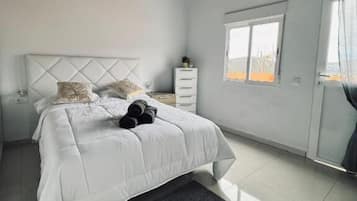 Apartment, Sea View | Iron/ironing board, WiFi (free)