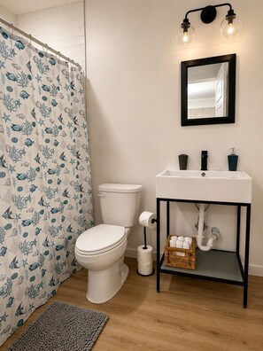 Bathroom - Chic Studio Near Downtown, Hospitals & Stadiums (Detroit)