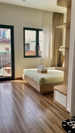 Kamar Double Deluks, balkon | Meja kerja, ruang kerja ramah laptop, dan Wi-Fi gratis