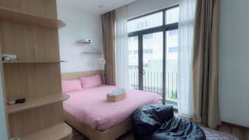 Kamar Double Deluks, balkon | Meja kerja, ruang kerja ramah laptop, dan Wi-Fi gratis
