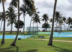 Sports court - Private Island/Oceanview/25 ft. Balcony/Condo/2 kayaks (Fajardo)