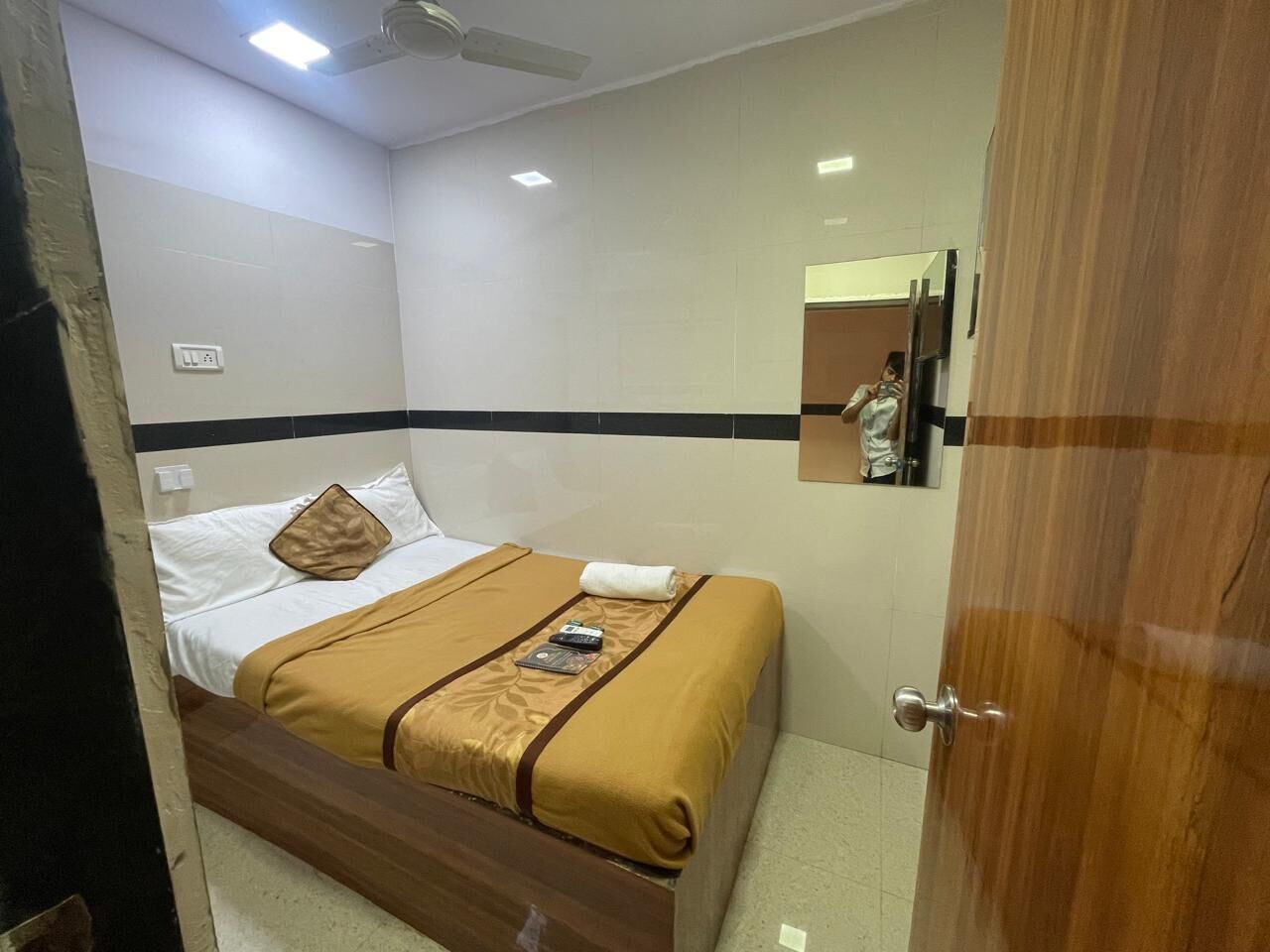 Kamar Double Basic | Wi-Fi gratis