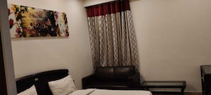 Deluxe Double Room, Balcony | Desk, laptop workspace, free WiFi - Hotel Kasa Stays Near Pacific Mall  (New Delhi)