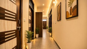 Khu sảnh