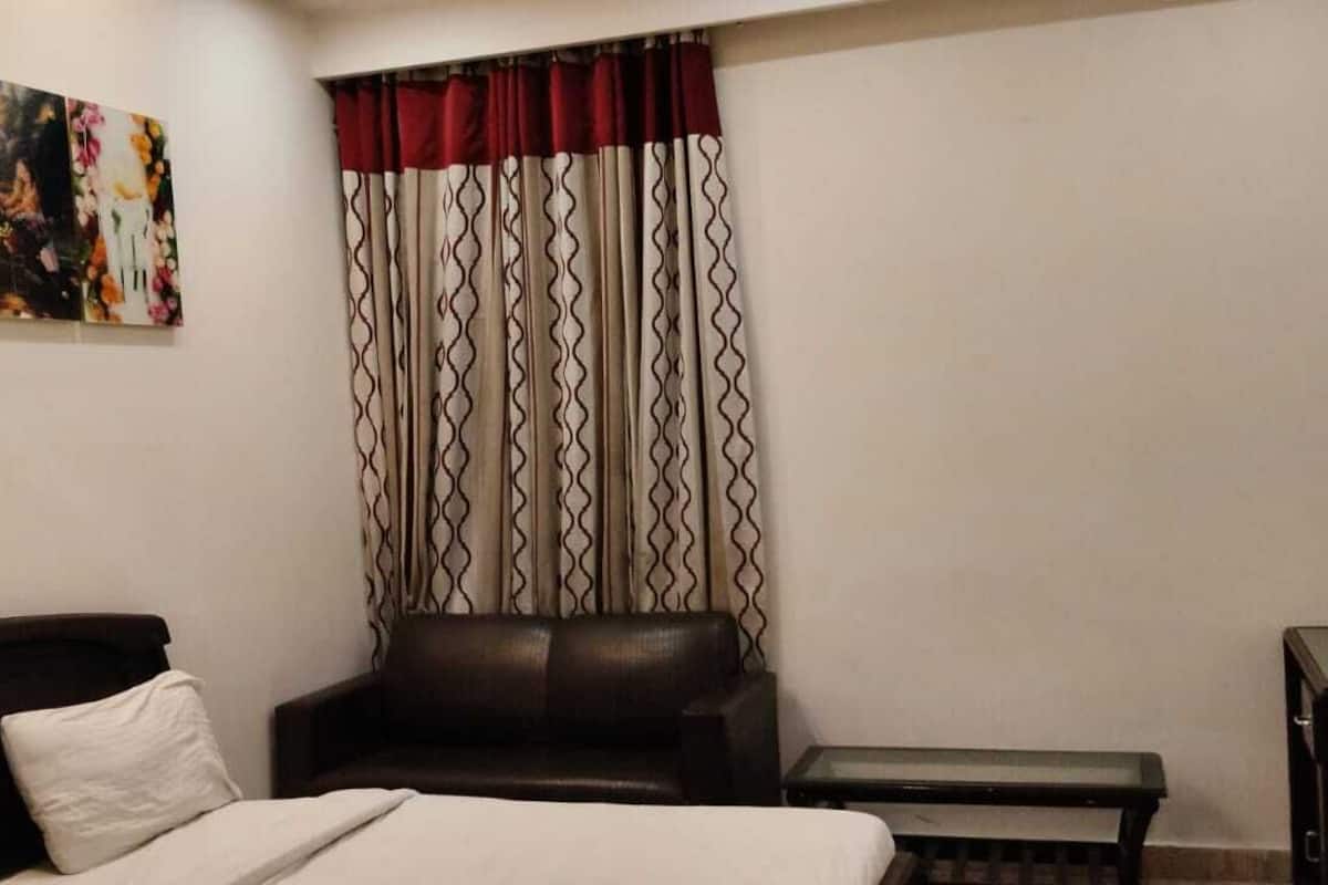 ห้องดีลักซ์ดับเบิล, ระเบียง | โต๊ะทำงาน, พื้นที่ทำงานแบบใช้แล็ปท็อป, Wi-Fi ฟรี