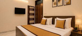 Hotel Kasa Stays Near Pacific Mall