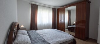 Alba House Bihac - Cozy 2-bedroom house in delightful Bihać with AC