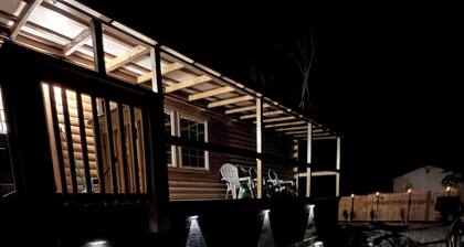 Brand-new Log Cabin On The Creek, Direct Windrock Trial Access Sleep 8