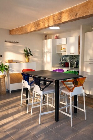 Dining - Vrbo Property (Lapeyrouse-Fossat)