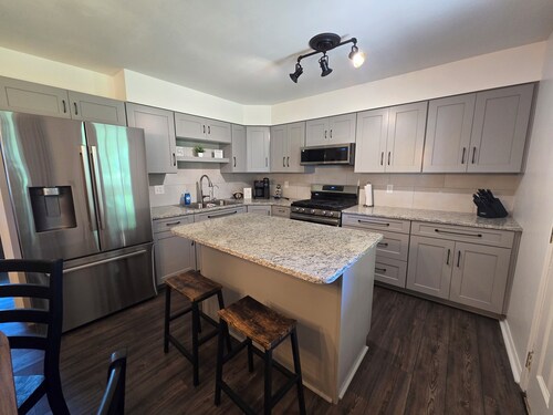 Cozy Warsaw Stay Near Winona Lake & Trails