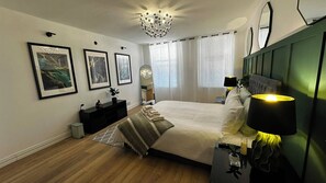 Room - Modern Home in Surrey Quays/ Canada Water, Absolutely Stunning. (London)