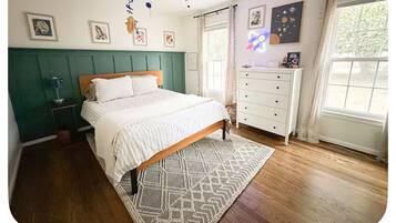 4 Schlafzimmer, Bügeleisen/Bügelbrett, WLAN, Bettwäsche