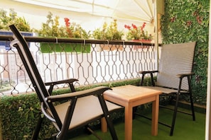 Property grounds - 3-bedroom house in tranquil Cairo perfect for your getaway (Cairo Governorate)