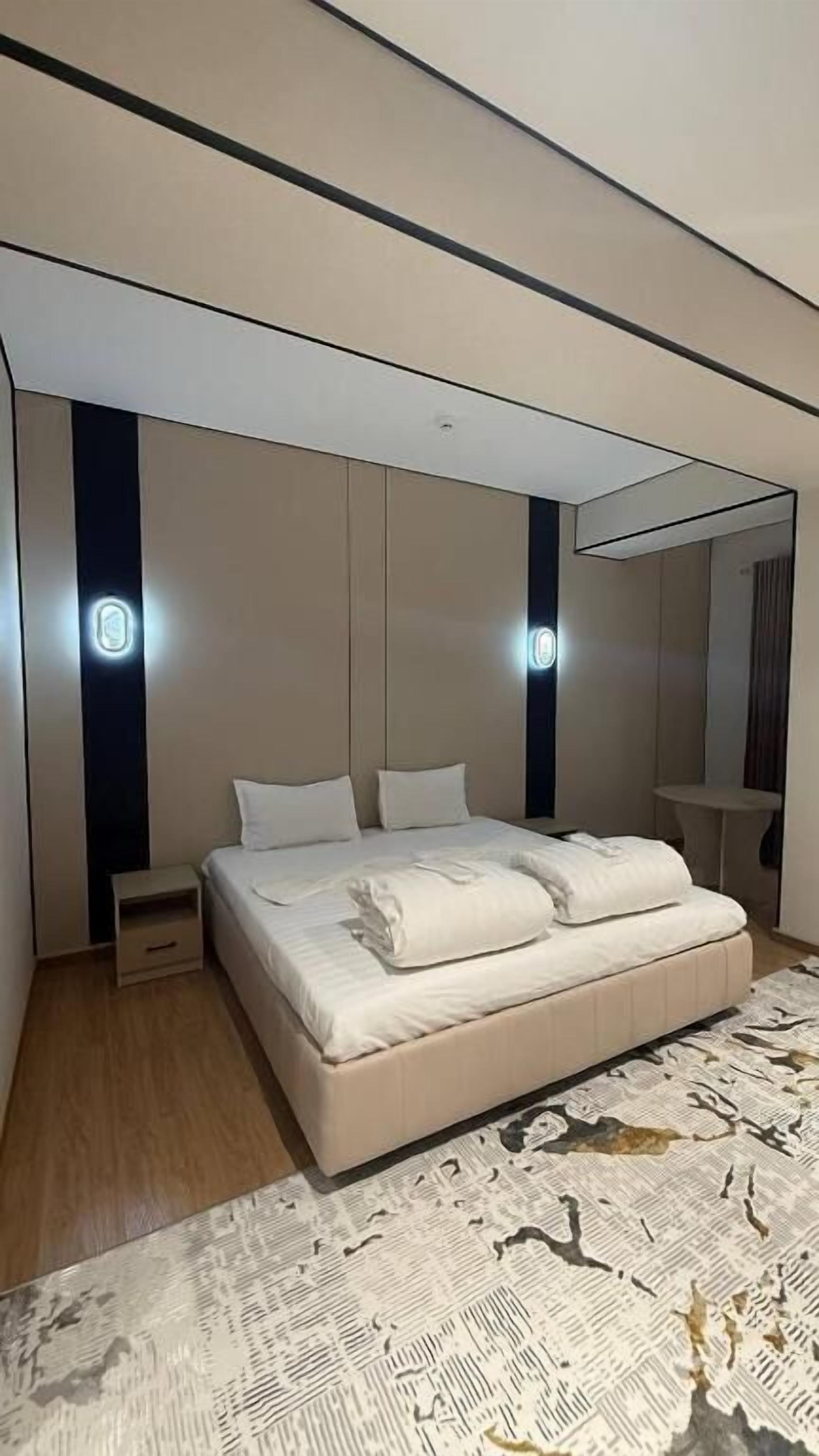 Standard Double Room, City View | Desk, free WiFi
