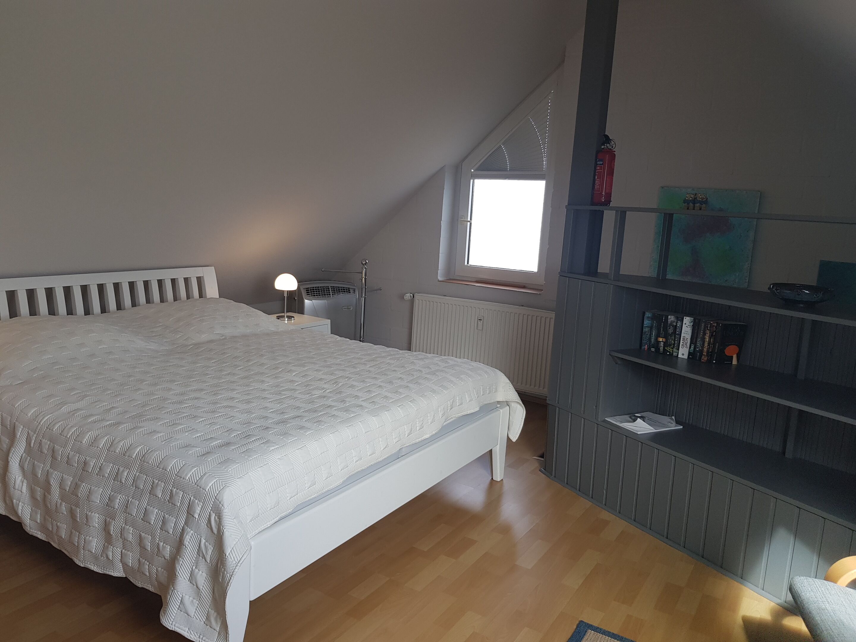 3 habitaciones, tabla de planchar con plancha y internet 