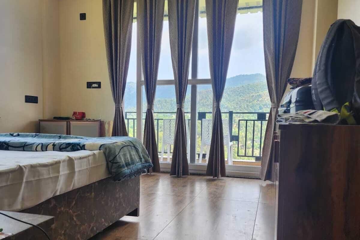 Departamento junior, vista a la montaña | Escritorio, espacio para trabajar con laptop y wifi gratis