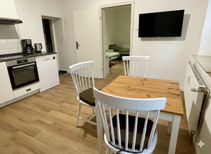 Dining - Vrbo Property (Krefeld)