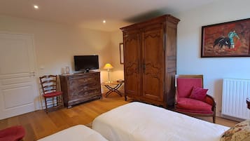 Fer et planche à repasser, Wi-Fi, draps fournis
