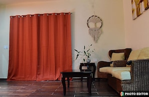 Smart TV - Cozy home in the jungle only 10 min from town and 3 km from undeveloped beach. (Cozumel)
