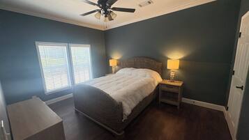 3 bedrooms, WiFi, bed sheets