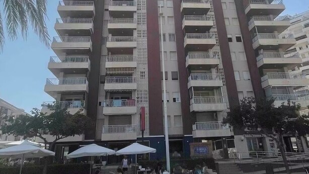 Exterior - Beachfront apartment with pool, parking & sea view, Gandia (Grau i Platja)