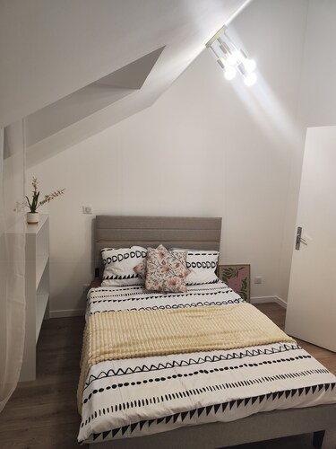 LaBulle – Cozy, air-conditioned duplex near Paris