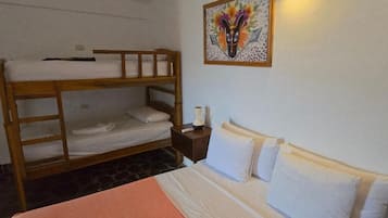 Room | In-room safe, WiFi (free)