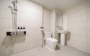 Bathroom - Ryokan style hotel The Red Dragonfly (Incheon)
