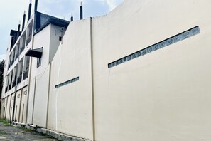 Façana frontal de l'allotjament